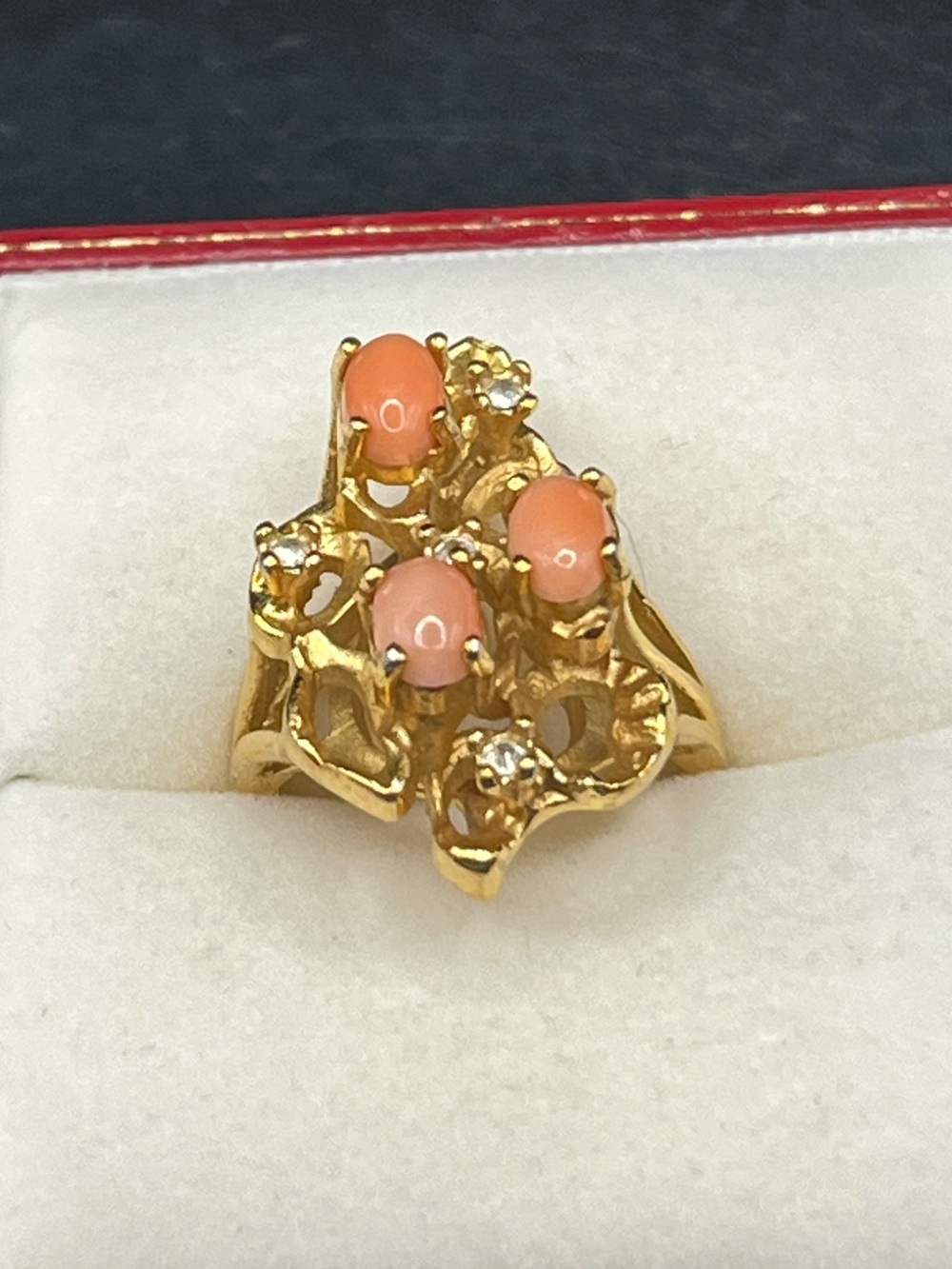 Vintage 1970s Textured 18KT HGE Angel Skin Coral Style Cluster Cocktail Ring